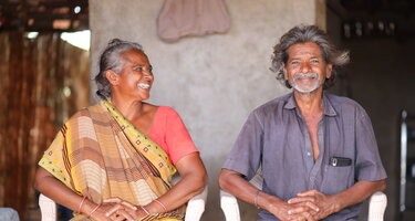 Manjulaben und Narayanbhai Prajapati (Copyright: RDFC) SDDR3042.JPG